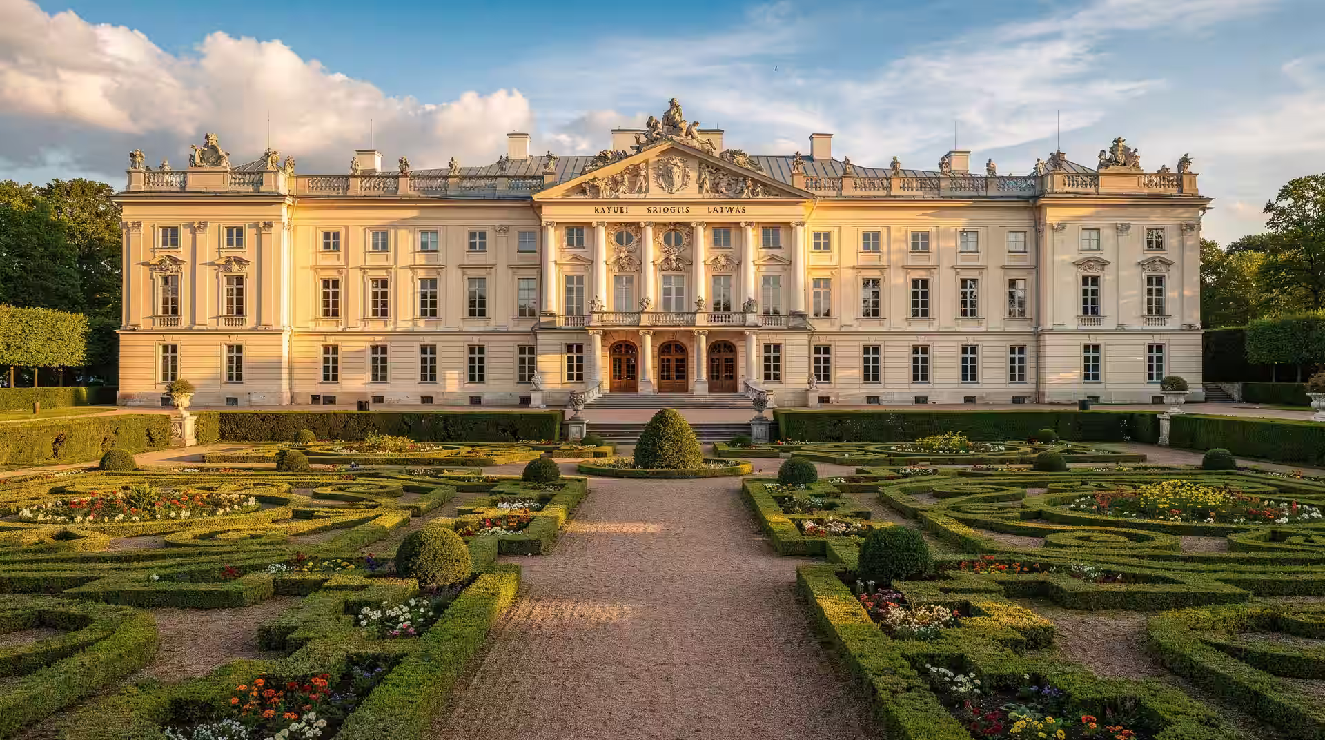 Palacio de Rundāle y su arquitectura barroca en Letonia.