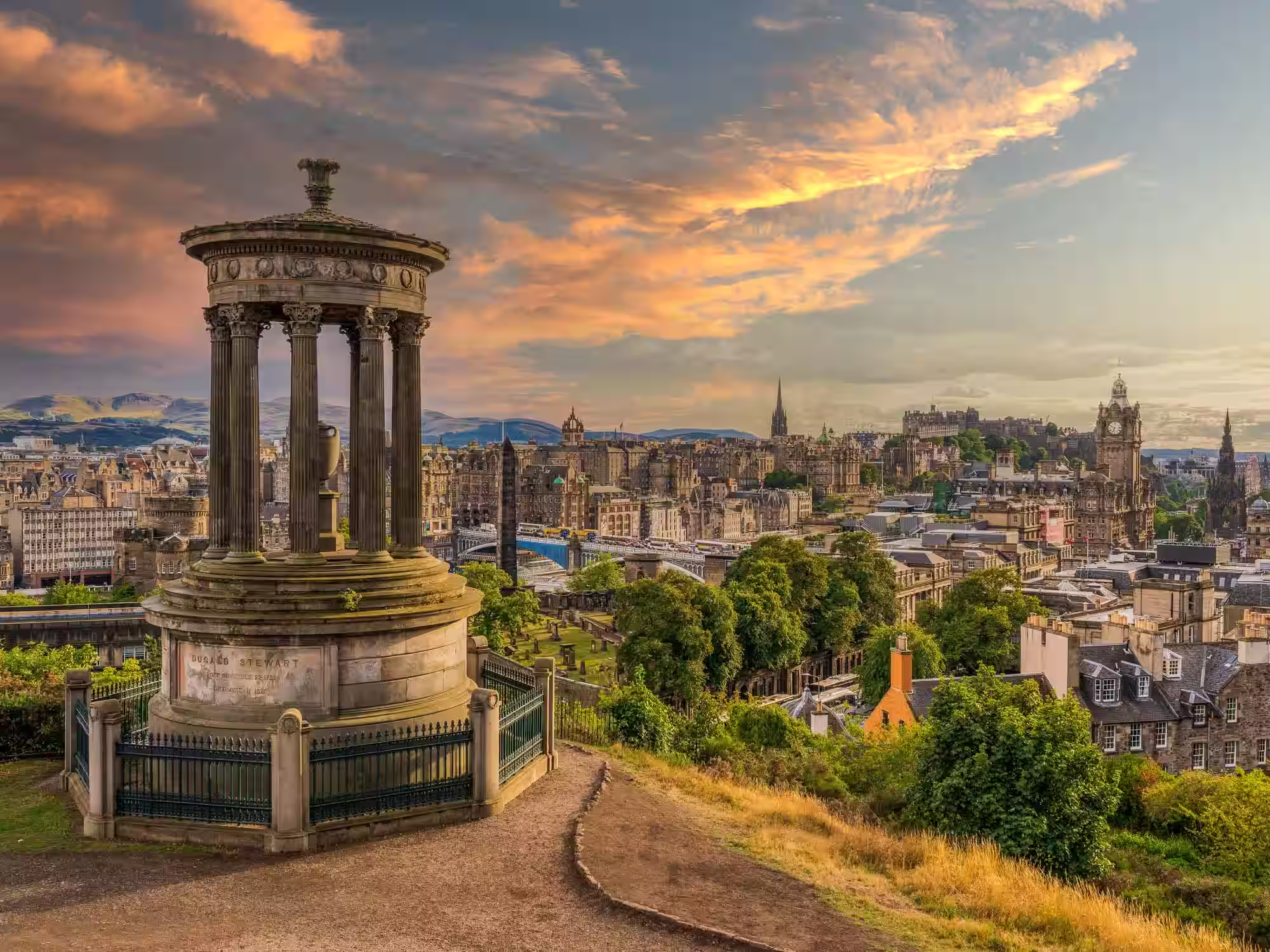 Vista de Edimburgo al cierre del recorrido por Escocia.
